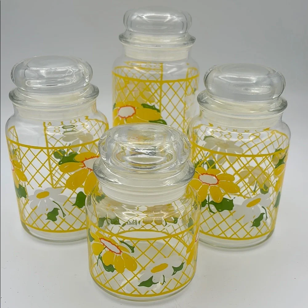 VTG MCM Hildi Daisy Canisters Set of‎ 4
